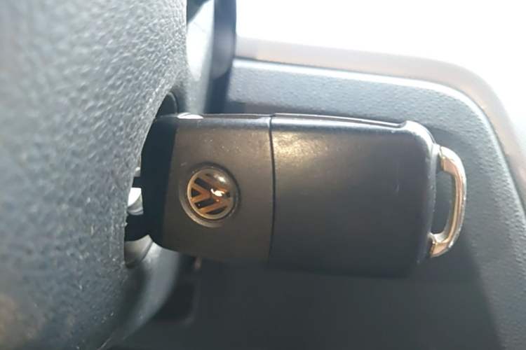 Used Volkswagen Lavida 2015 1.6L Automatic Comfort Edition Vehicle Key