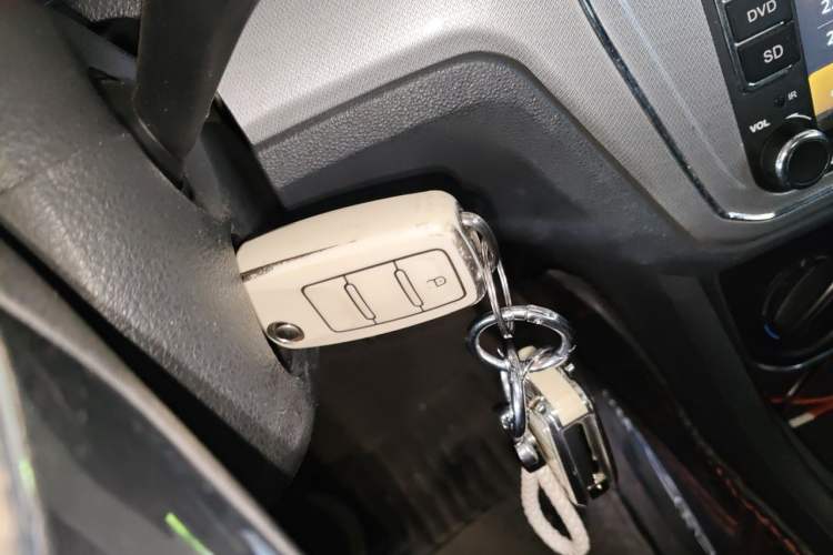 Used Volkswagen Lavida 2015 1.6L Manual Comfort Edition Vehicle Key