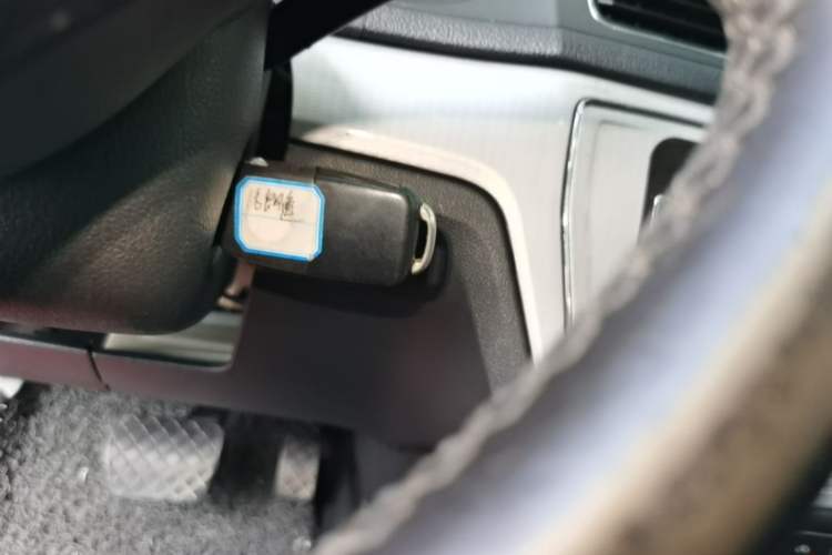 Used Volkswagen Lavida 2015 1.6L Automatic Comfort Edition Vehicle Key