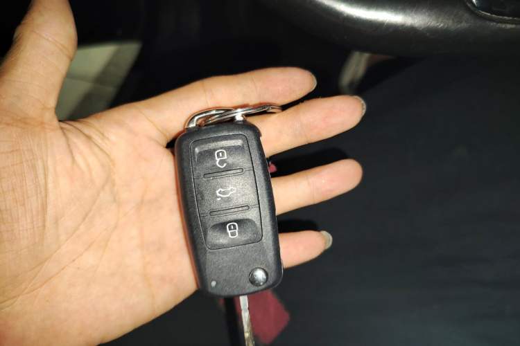 Used Volkswagen Lavida 2015 230TSI DSG Comfort Edition Vehicle Key