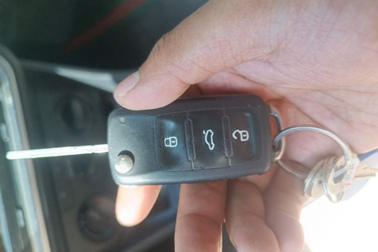 Used Volkswagen Lavida 2015 1.6L Manual Fashion Edition Vehicle Key