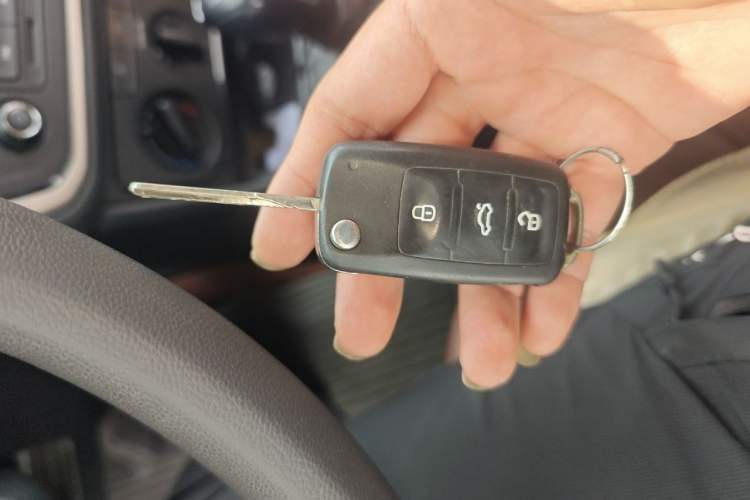 Used Volkswagen Lavida 2015 1.6L Automatic Fashion Edition Vehicle Key