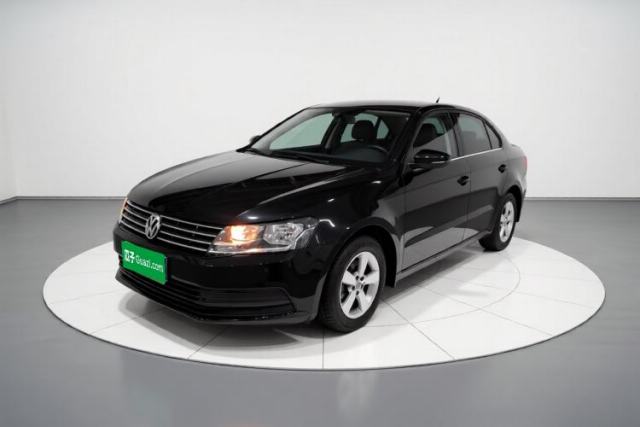 Ojetý Volkswagen Lavida 2015 1.6L Automatic Fashion Edition