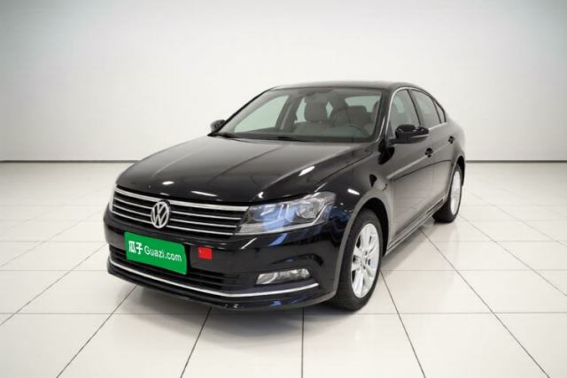 Ojetý Volkswagen Lavida 2015 1.6L Manual Fashion Edition