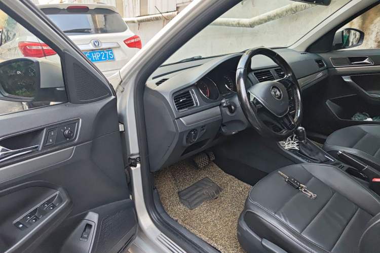 Used Volkswagen Lavida 2015 230TSI DSG Comfort Edition Driver Seat