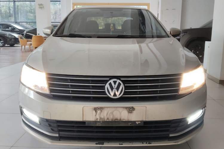 Used Volkswagen Lavida 2015 1.6L Automatic Fashion Edition Front
