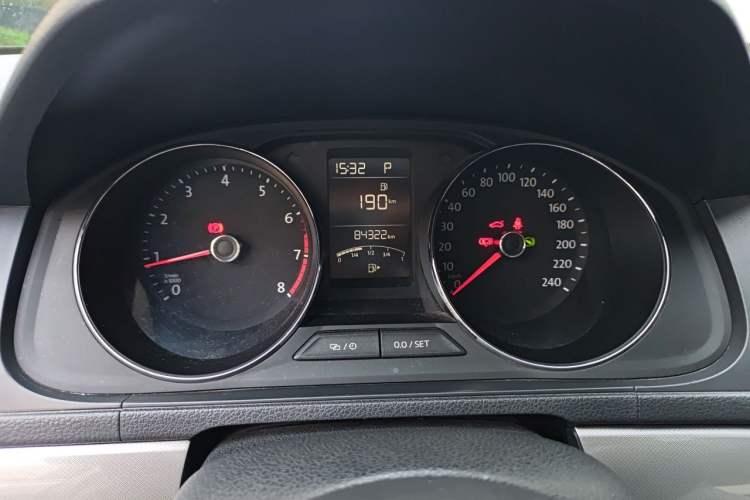 Used Volkswagen Lavida 2015 230TSI DSG Comfort Edition Instrument Cluster