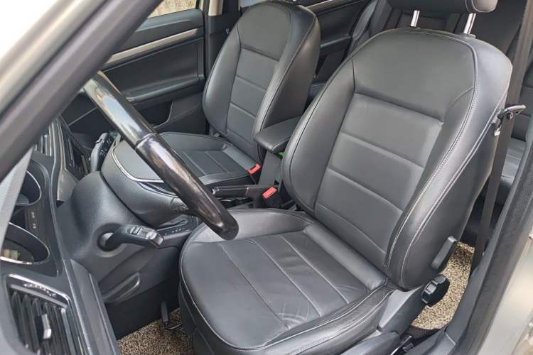 Used Volkswagen Lavida 2015 230TSI DSG Comfort Edition Left Front Seat