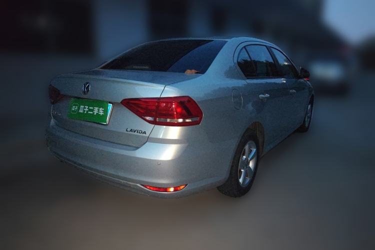 Used Volkswagen Lavida 2015 1.6L Manual Fashion Edition Rear Right 45 Deg