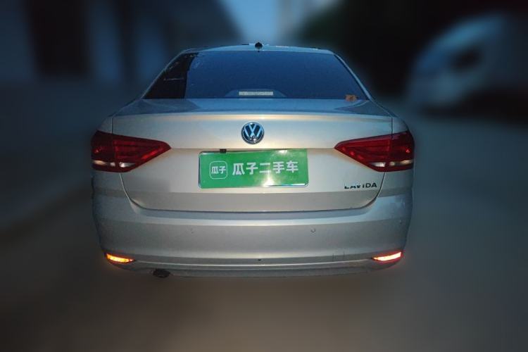 Used Volkswagen Lavida 2015 1.6L Manual Fashion Edition Rear