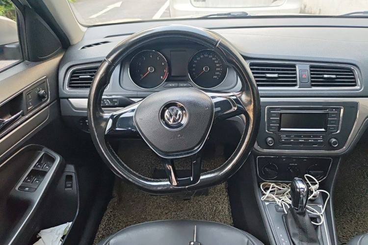 Used Volkswagen Lavida 2015 230TSI DSG Comfort Edition Steering Wheel