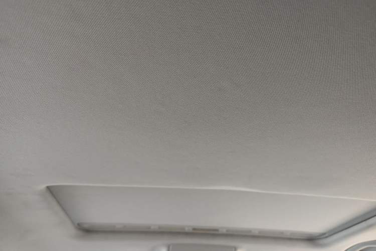 Used Volkswagen Lavida 2015 1.6L Automatic Comfort Edition Headliner