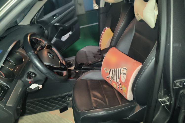 Used Volkswagen Lavida 2015 1.6L Automatic Comfort Edition Left Front Seat