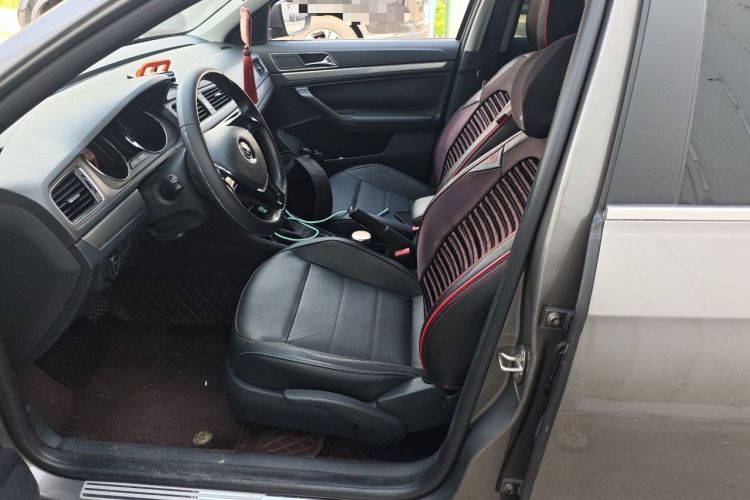 Used Volkswagen Lavida 2015 1.6L Automatic Comfort Edition Left Front Seat