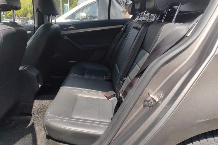 Used Volkswagen Lavida 2015 1.6L Automatic Comfort Edition Left Rear Seat
