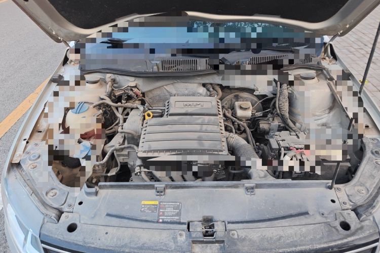 Used Volkswagen Lavida 2015 1.6L Automatic Comfort Edition Engine Bay