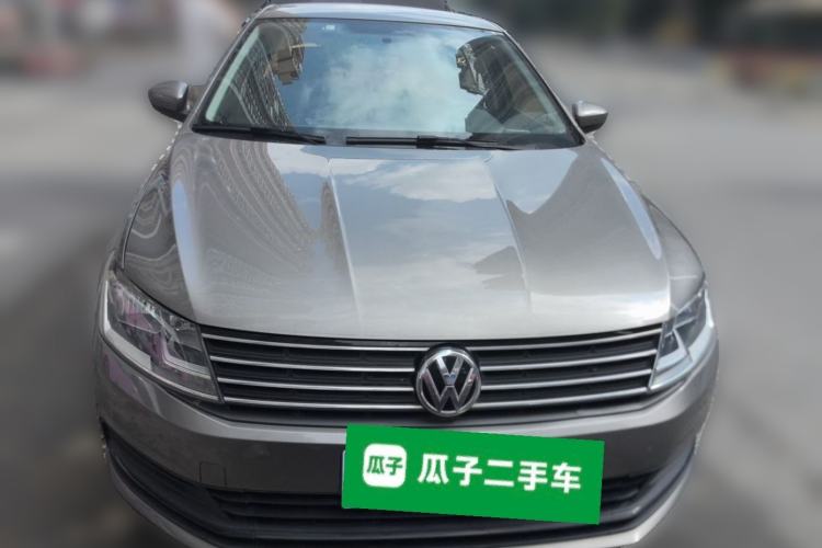 Used Volkswagen Lavida 2015 1.6L Manual Fashion Edition Front