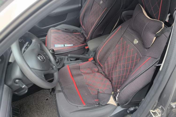 Used Volkswagen Lavida 2015 1.6L Manual Fashion Edition Left Front Seat