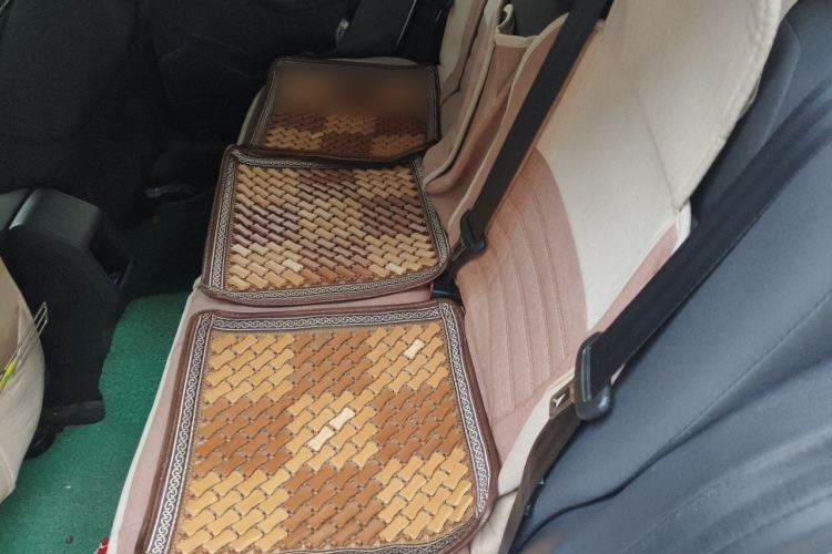Used Volkswagen Lavida 2015 1.6L Manual Fashion Edition Left Rear Seat