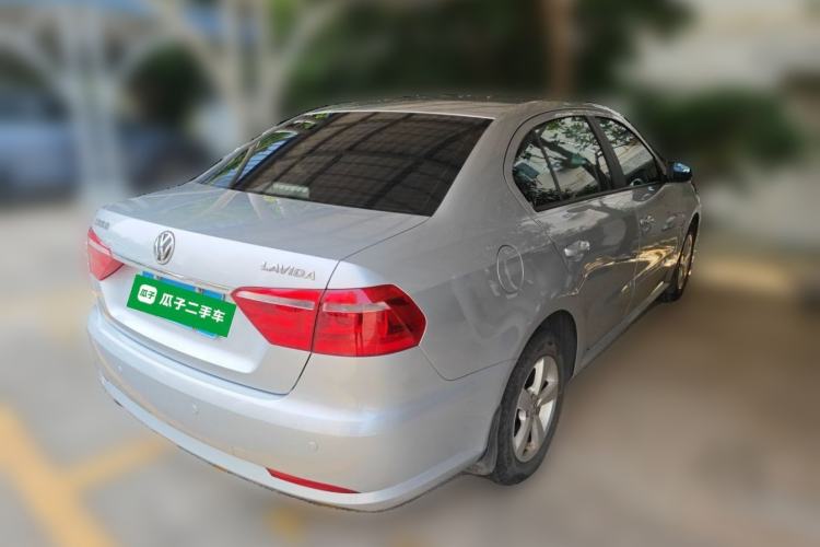 Used Volkswagen Lavida 2015 1.6L Automatic Fashion Edition Rear Right 45 Deg