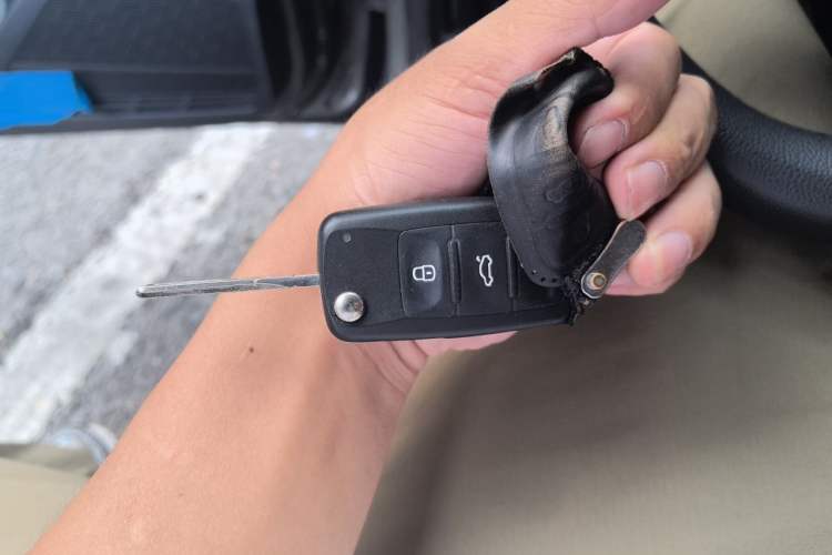 Used Volkswagen Lavida 2015 1.6L Manual Fashion Edition Vehicle Key