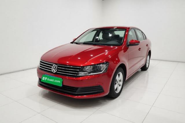 Ojetý Volkswagen Lavida 2015 1.6L Automatic Fashion Edition