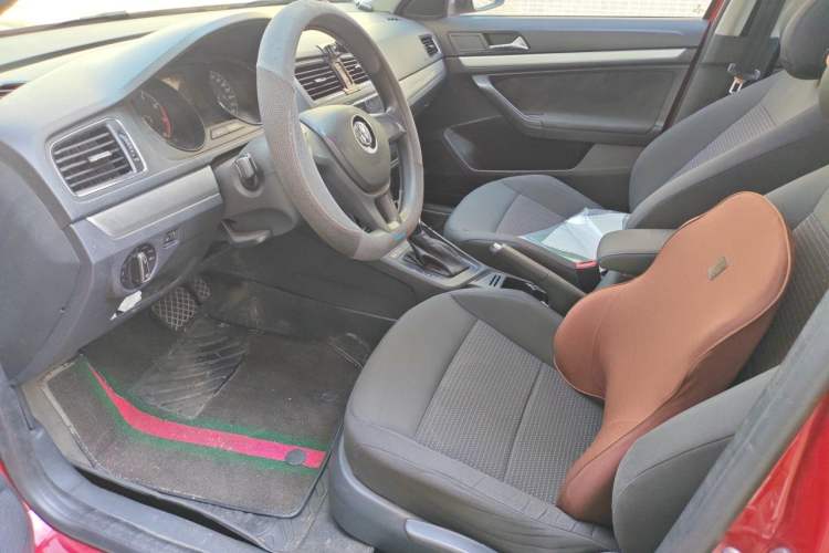 Used Volkswagen Lavida 2015 1.6L Automatic Fashion Edition Driver Seat