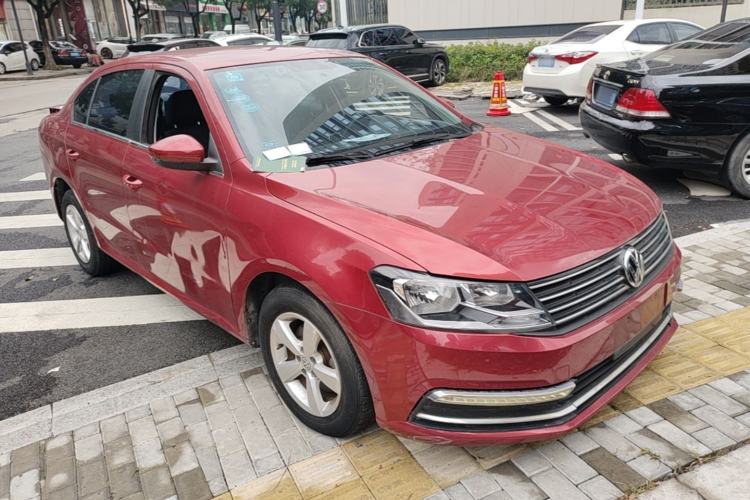 Used Volkswagen Lavida 2015 1.6L Automatic Fashion Edition Front Right 45 Deg