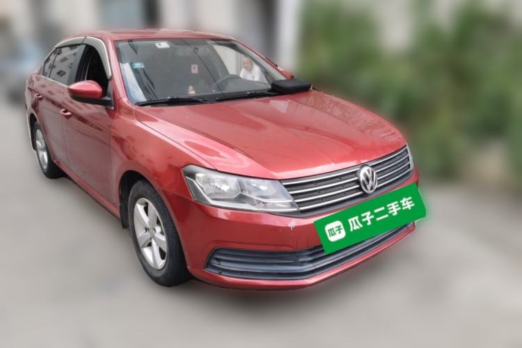 Used Volkswagen Lavida 2015 1.6L Automatic Fashion Edition Front Right 45 Deg