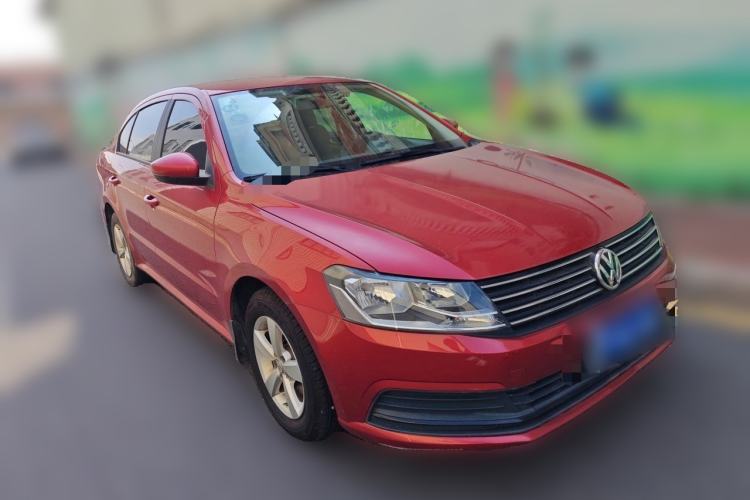Used Volkswagen Lavida 2015 1.6L Automatic Fashion Edition Front Right 45 Deg