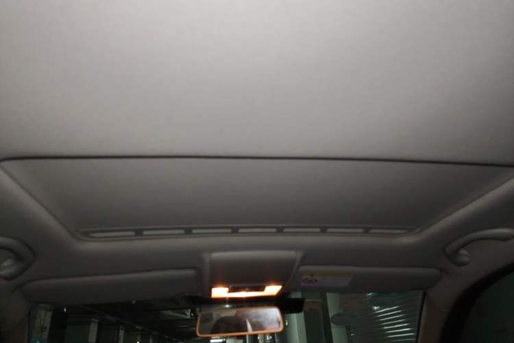 Used Volkswagen Lavida 2015 1.6L Automatic Comfort Edition Headliner