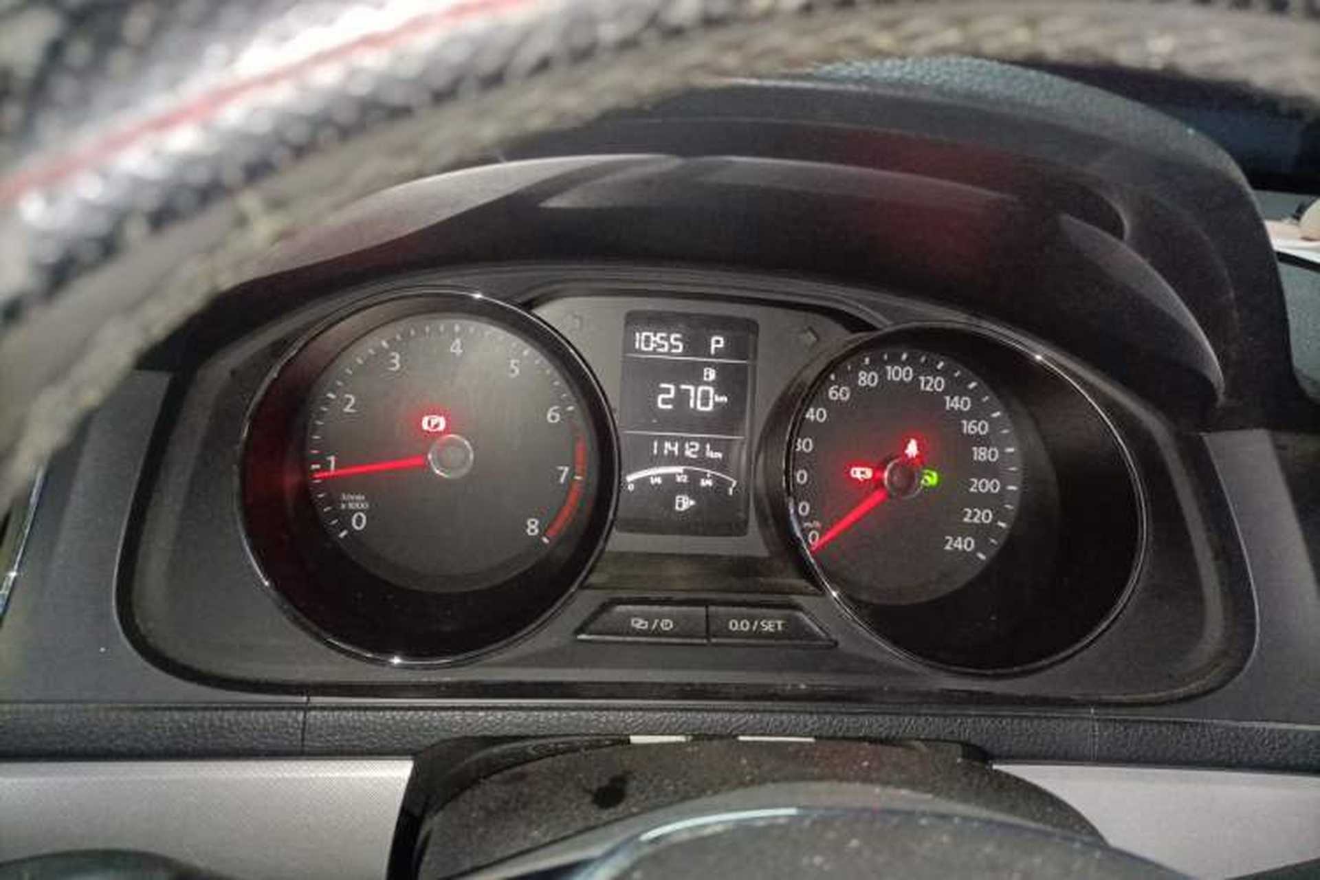 Used Volkswagen Lavida 2015 1.6L Automatic Comfort Edition Instrument Cluster