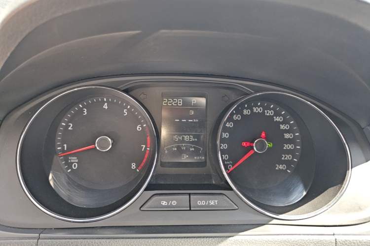 Used Volkswagen Lavida 2015 230TSI DSG Comfort Edition Instrument Cluster