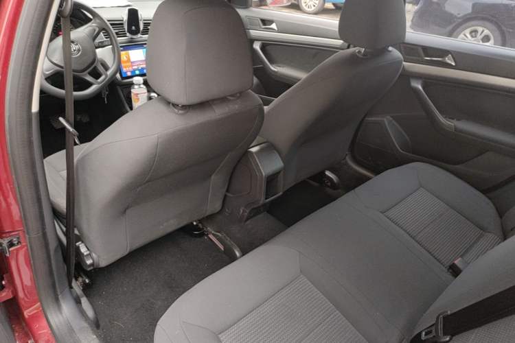 Used Volkswagen Lavida 2015 1.6L Automatic Fashion Edition Left Front Seat