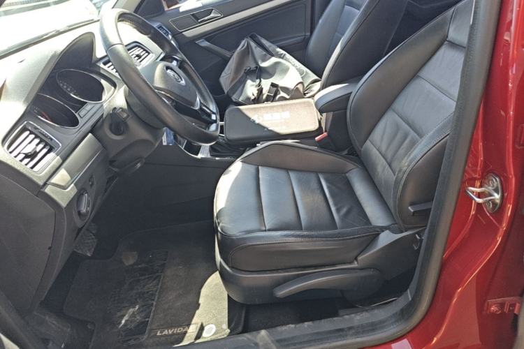 Used Volkswagen Lavida 2015 230TSI DSG Comfort Edition Left Front Seat