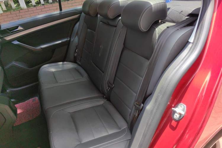 Used Volkswagen Lavida 2015 1.6L Automatic Comfort Edition Left Rear Seat