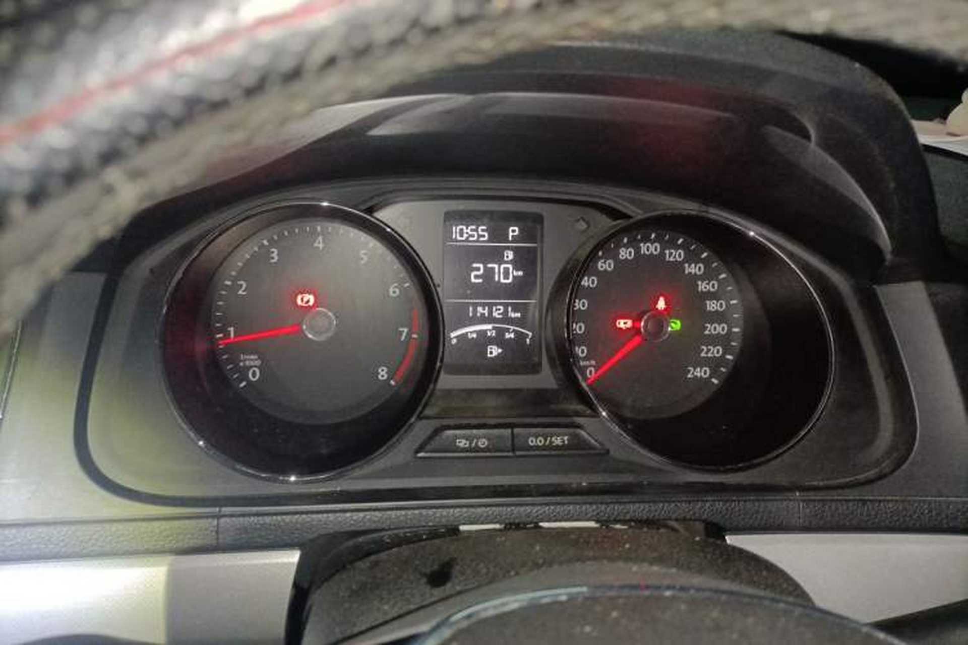 Used Volkswagen Lavida 2015 1.6L Automatic Comfort Edition Odometer Close Up
