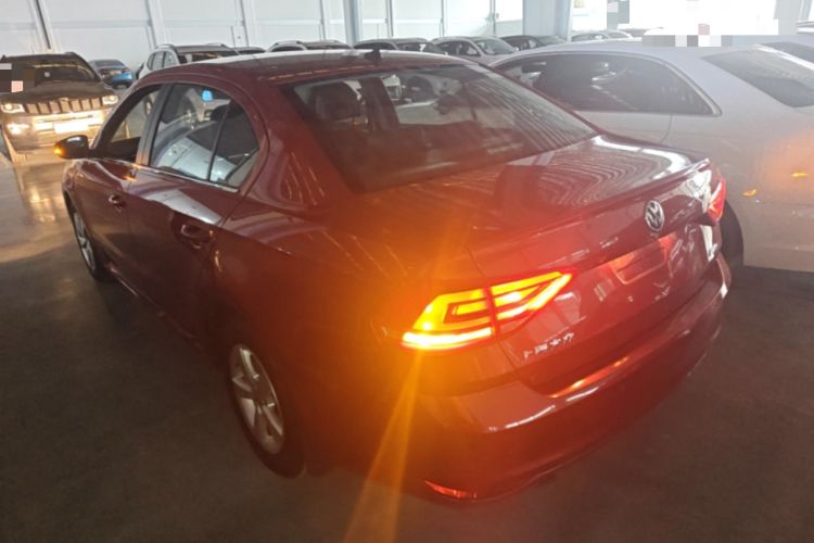 Used Volkswagen Lavida 2015 1.6L Automatic Fashion Edition Rear Left 45 Deg