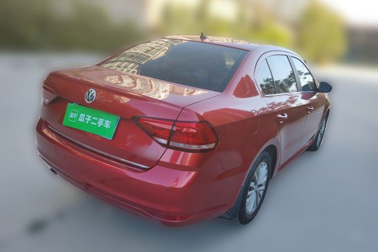Used Volkswagen Lavida 2015 1.6L Automatic Luxury Edition Rear Right 45 Deg