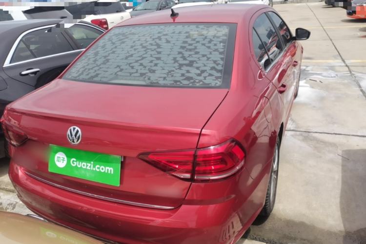 Used Volkswagen Lavida 2015 1.6L Automatic Luxury Edition Rear