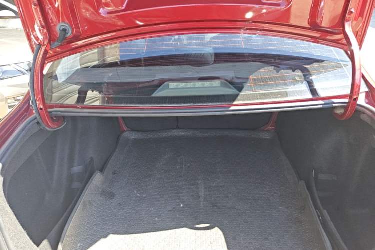 Used Volkswagen Lavida 2015 230TSI DSG Comfort Edition Trunk