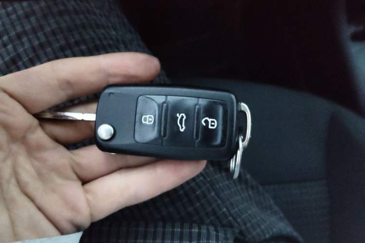 Used Volkswagen Lavida 2015 1.6L Manual Fashion Edition Vehicle Key