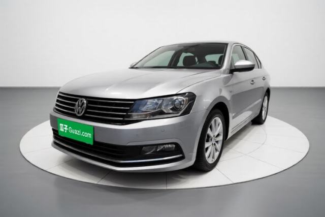 Volkswagen Lavida 2015 230TSI Manual Comfort Edition usado