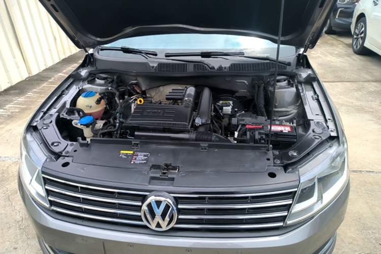 Used Volkswagen Lavida 2015 230TSI DSG Comfort Edition Engine Bay