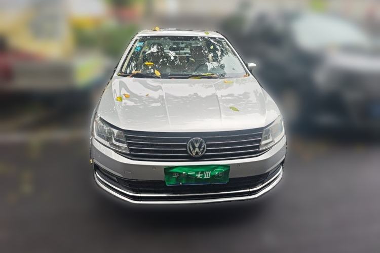 Used Volkswagen Lavida 2015 1.6L Automatic Comfort Edition Front