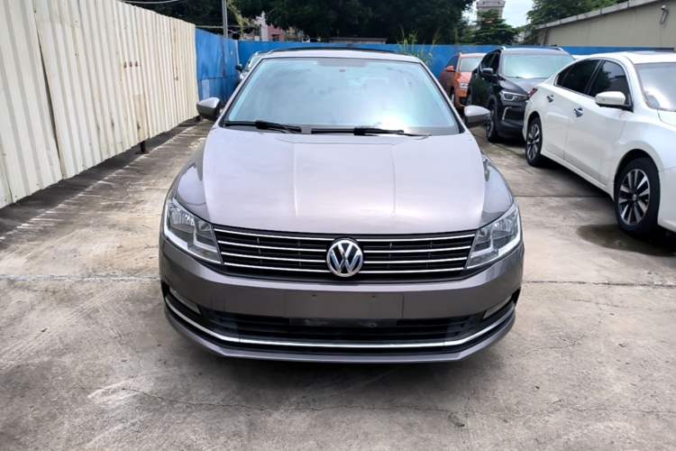 Used Volkswagen Lavida 2015 230TSI DSG Comfort Edition Front