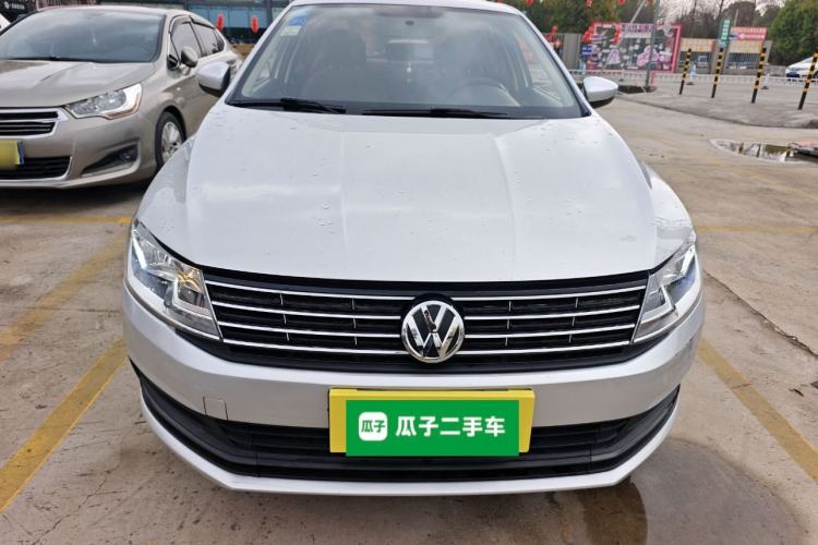 Used Volkswagen Lavida 2015 1.6L Manual Fashion Edition Front