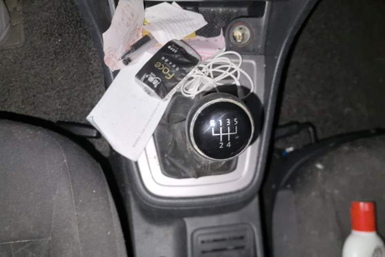 Used Volkswagen Lavida 2015 1.6L Manual Fashion Edition Gear Lever