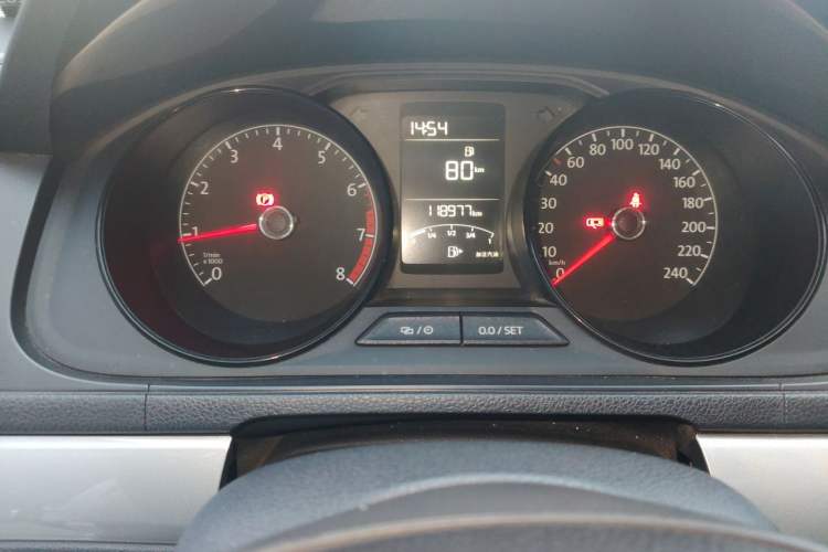 Used Volkswagen Lavida 2015 1.6L Manual Fashion Edition Instrument Cluster