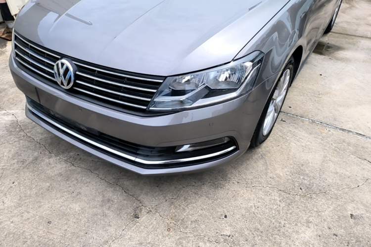 Used Volkswagen Lavida 2015 230TSI DSG Comfort Edition Left Front Headlight